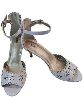 FIORI White Laser-Cut Ankle Strap Open-Toe Heels Size 7.5